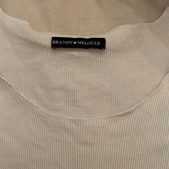 Brandy Melville White Crop Tee - Picture 2 of 4
